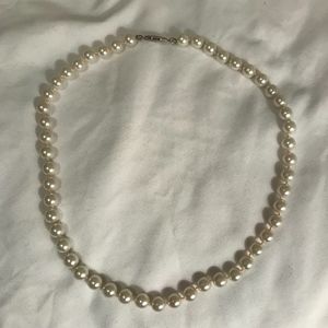 Artificial Pearl Necklace